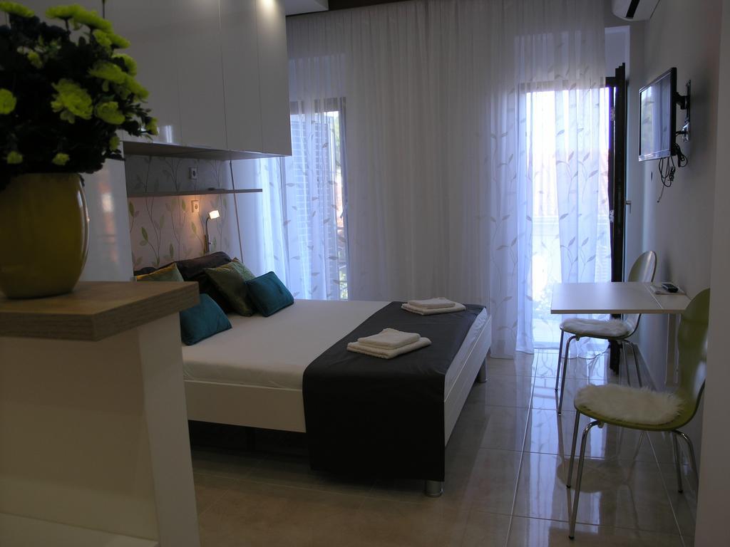Apartments Dobrila Podgora Exterior foto